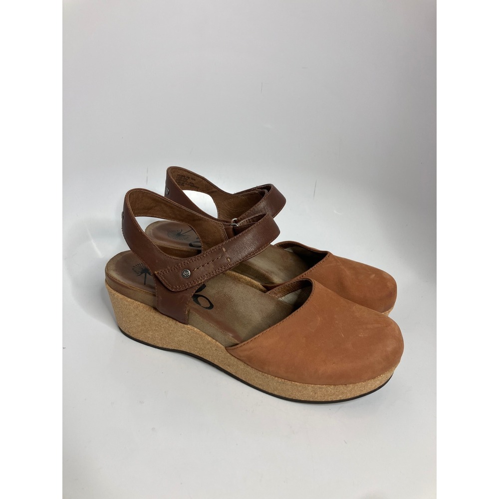 OTBT Elizabeth Wedge Sandals Womens 10M Brown Good Leather Cork Platform Studded